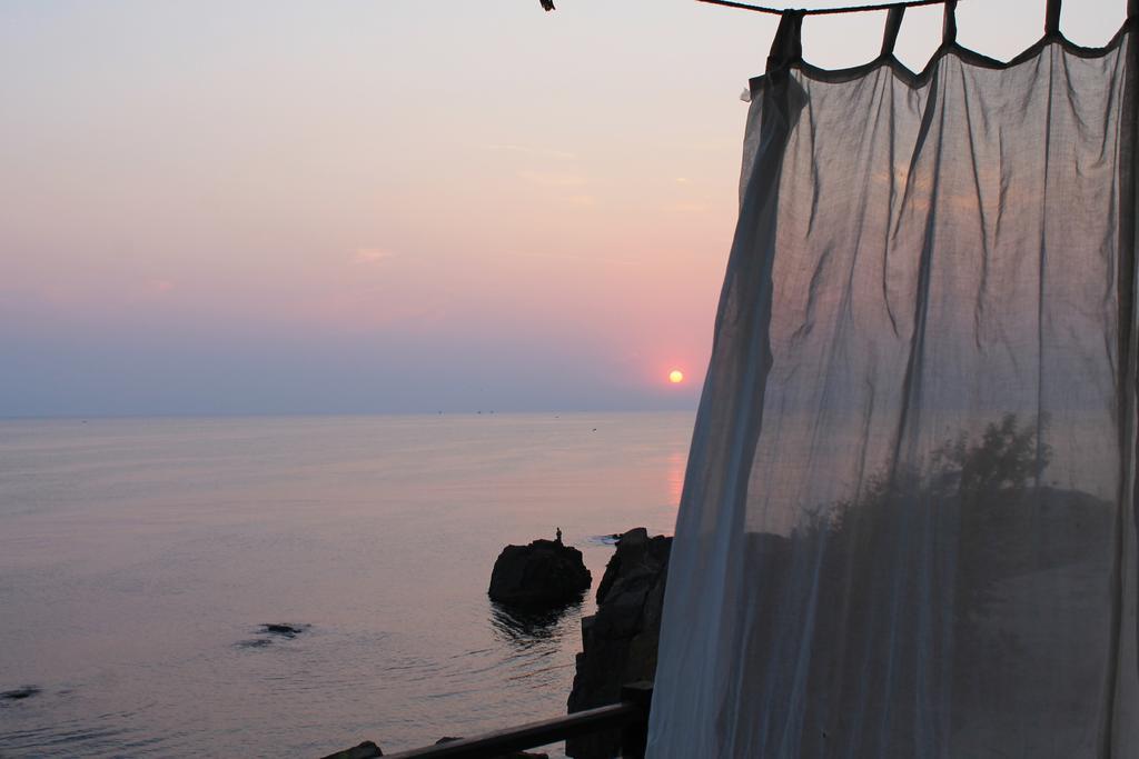 Deep Blue Guest House Sozopol Buitenkant foto